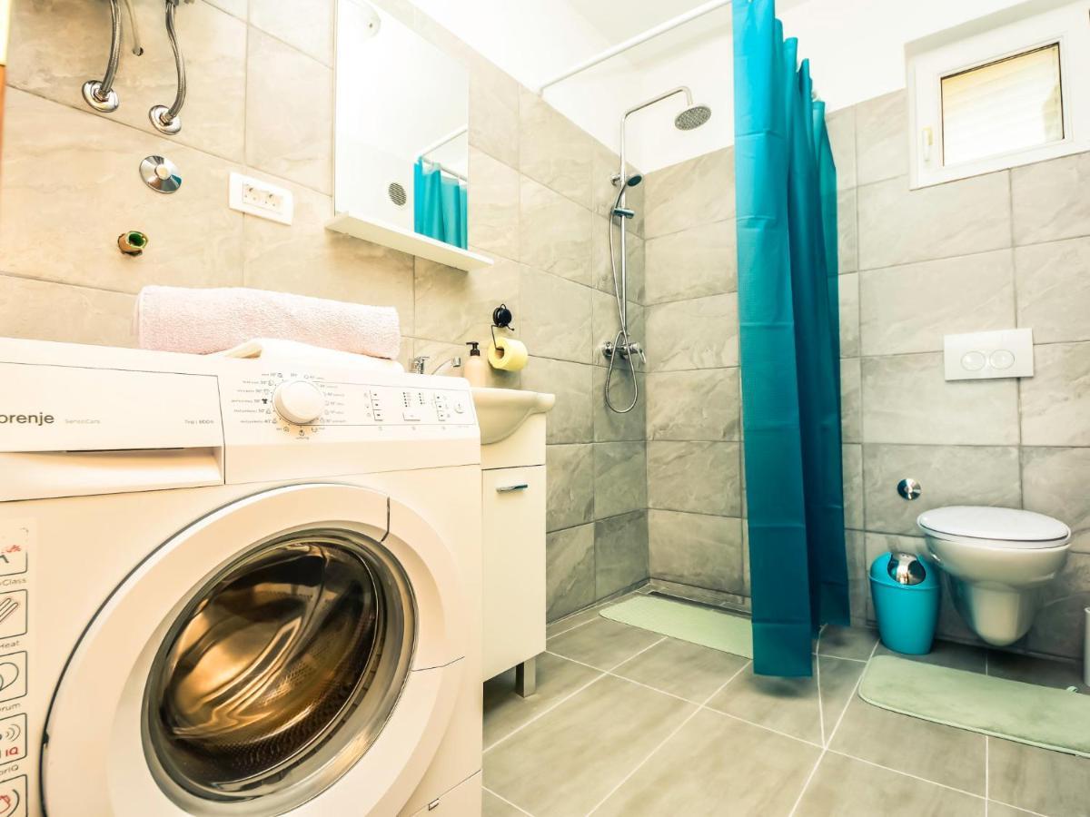 Holiday Home Marijana By Interhome มาสเลนีซา ภายนอก รูปภาพ