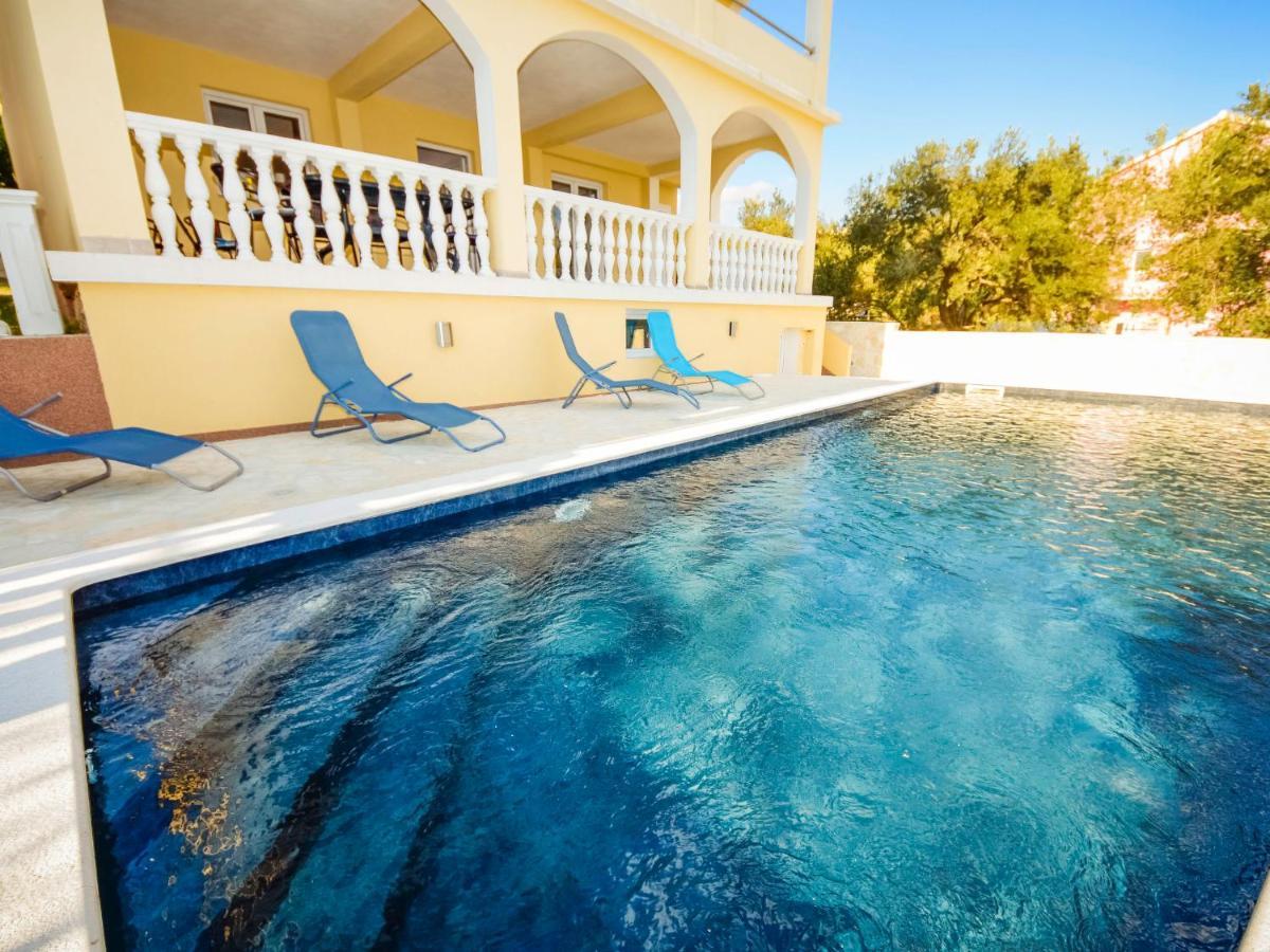 Holiday Home Marijana By Interhome มาสเลนีซา ภายนอก รูปภาพ