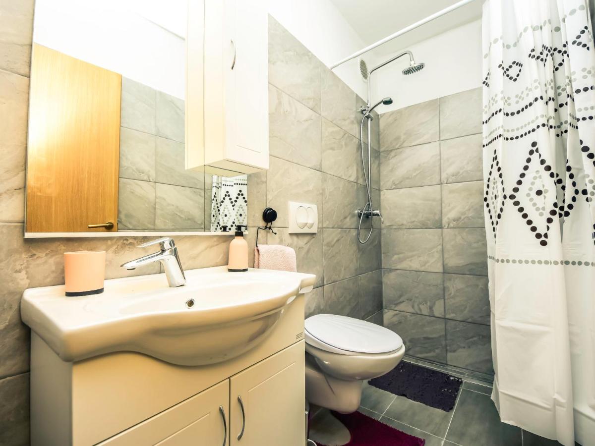 Holiday Home Marijana By Interhome มาสเลนีซา ภายนอก รูปภาพ